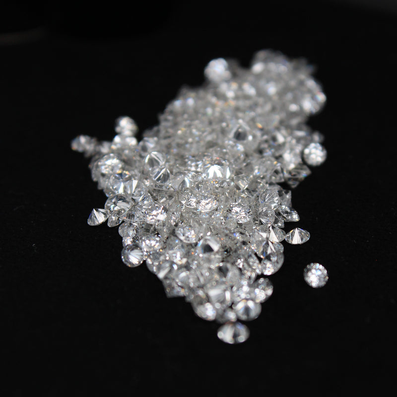 ROUND DEF VVS2 2.7-3.3MM +11 LOOSE DIAMONDS