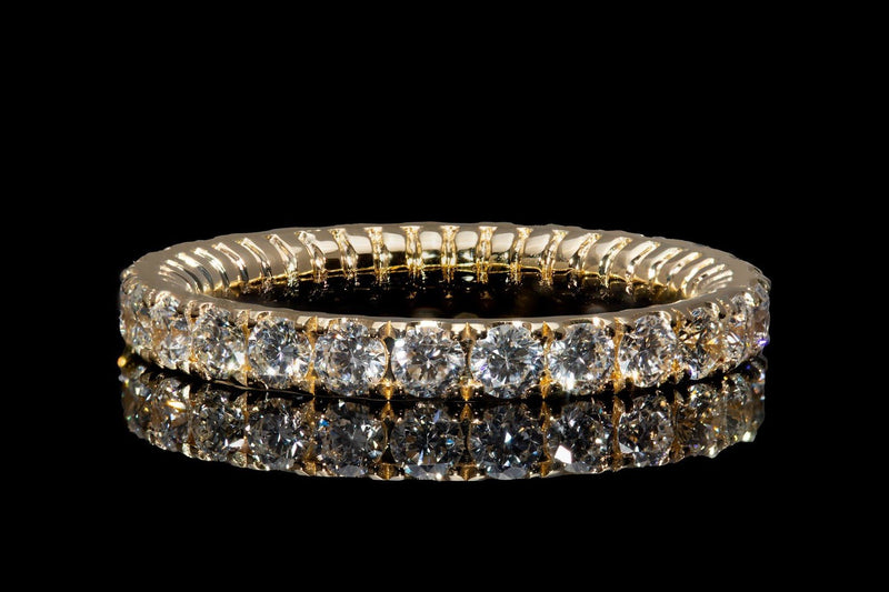 Min Diamond Eternity Band